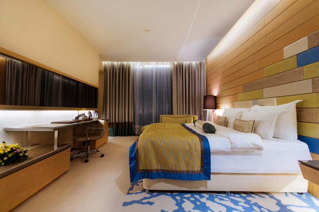 De Luxe (Делюкс (для людей с физическими особенностями)) санаторно-курортного комплекса Mriya Resort & SPA, Ялта