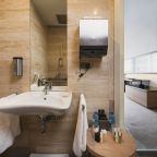 De Luxe (Для людей с физическими особенностями), Отель Мрия