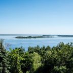 Песчаный пляж, Гостиница Волжская ривьера