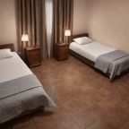 Люкс (Семейный с камином), База отдыха Иволга