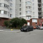 Детская площадка на улице, Апартаменты Аврора