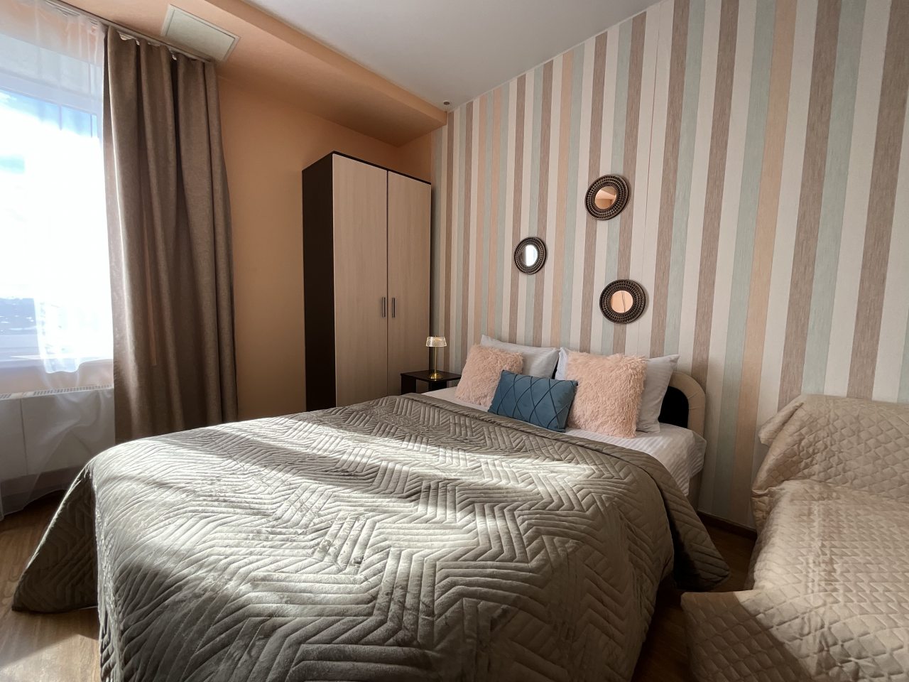 Апартаменты (Трехместные однокомнатные), Апартаменты Аврора