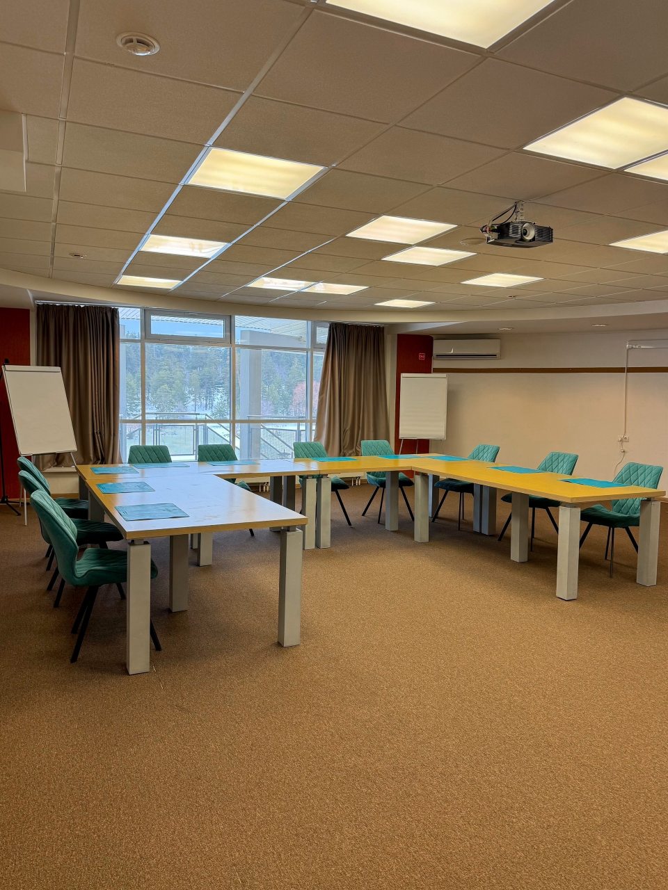 Конференц-зал «Largus», Отель Lada-Resort