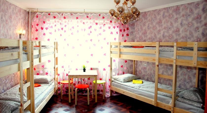 Восьмиместный (Койко-место в 8-местном номере) хостела Надежда, Новосибирск