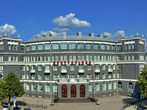 Гостиница Charushin Hotel & Гостиница Центральная, Киров