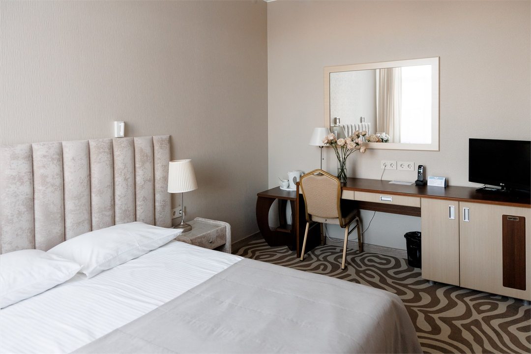 Одноместный (Бизнес-класс), Гостиница Чарушин