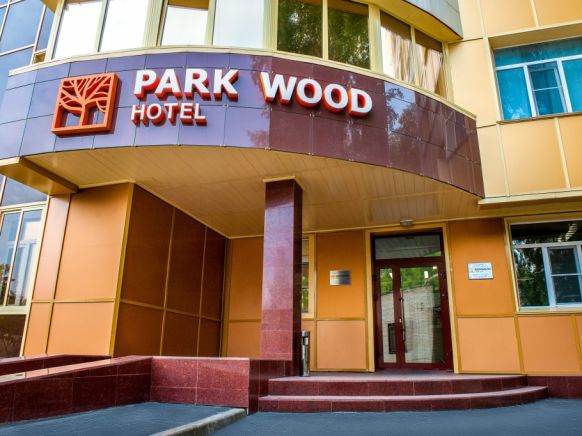Отель Park Wood Hotel Академгородок