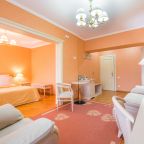 Двухкомнатный номер с увеличенной площадью и балконом