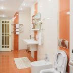 Люкс, Отель Интурист