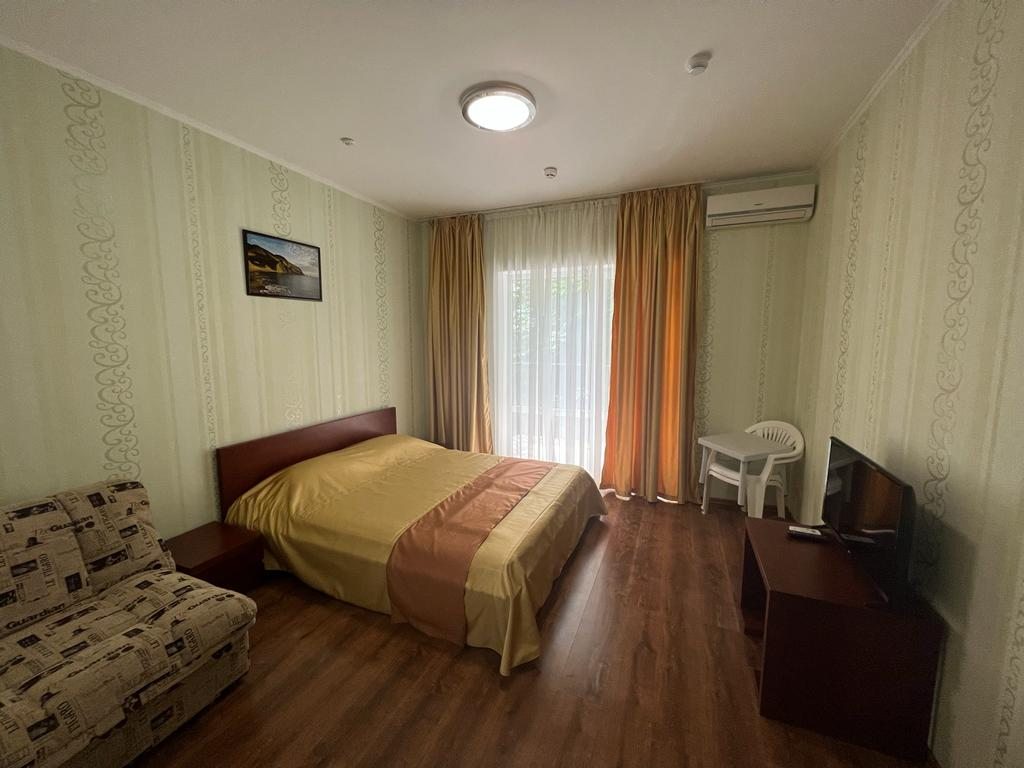 Двухместный (Корпус Диана, 3 этаж) гостиницы Ласковый берег, Алушта