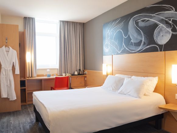 Фотография номера гостиницы Ибис Чебоксары Центр