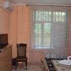 Полулюкс (1 этаж, С отдельным входом), Гостевой дом Море и Горы