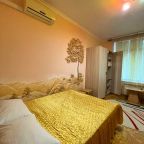 Вторая комната семейного номера - двуспальная + односпальная