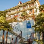 Территория гостевого дома