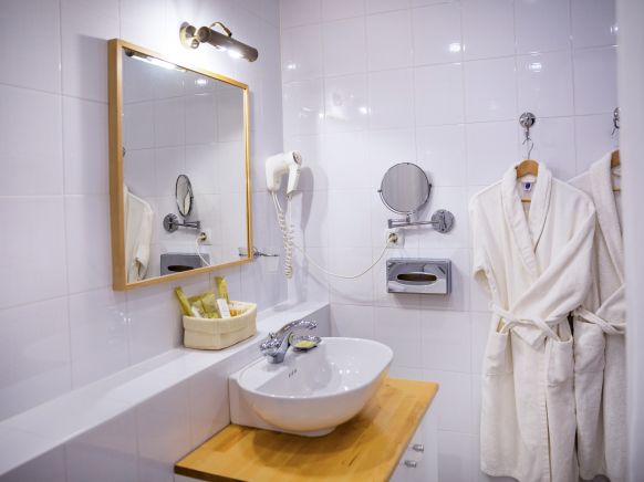 Президент-отель Дис