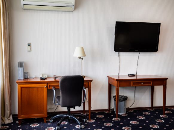 Президент-отель Дис