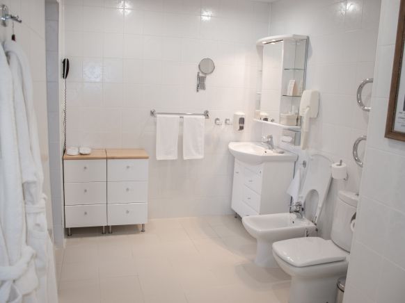 Президент-отель Дис