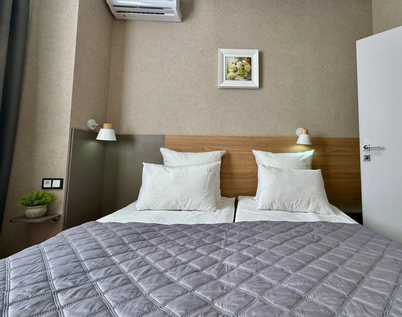 Двухместный (Стандарт плюс TWIN/DBL), Отель Высотник