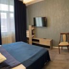 Люкс (Студия DBL), Отель Высотник