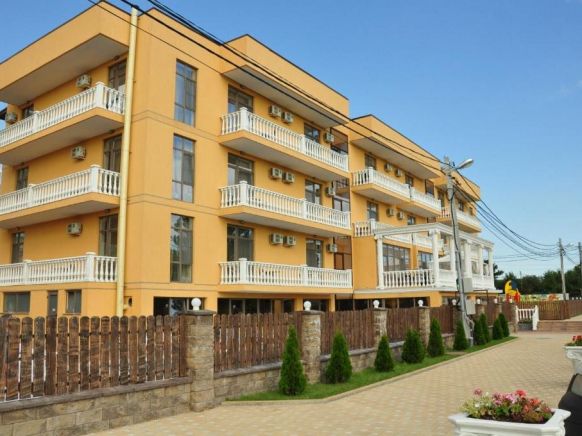 Отель Венус, Джемете