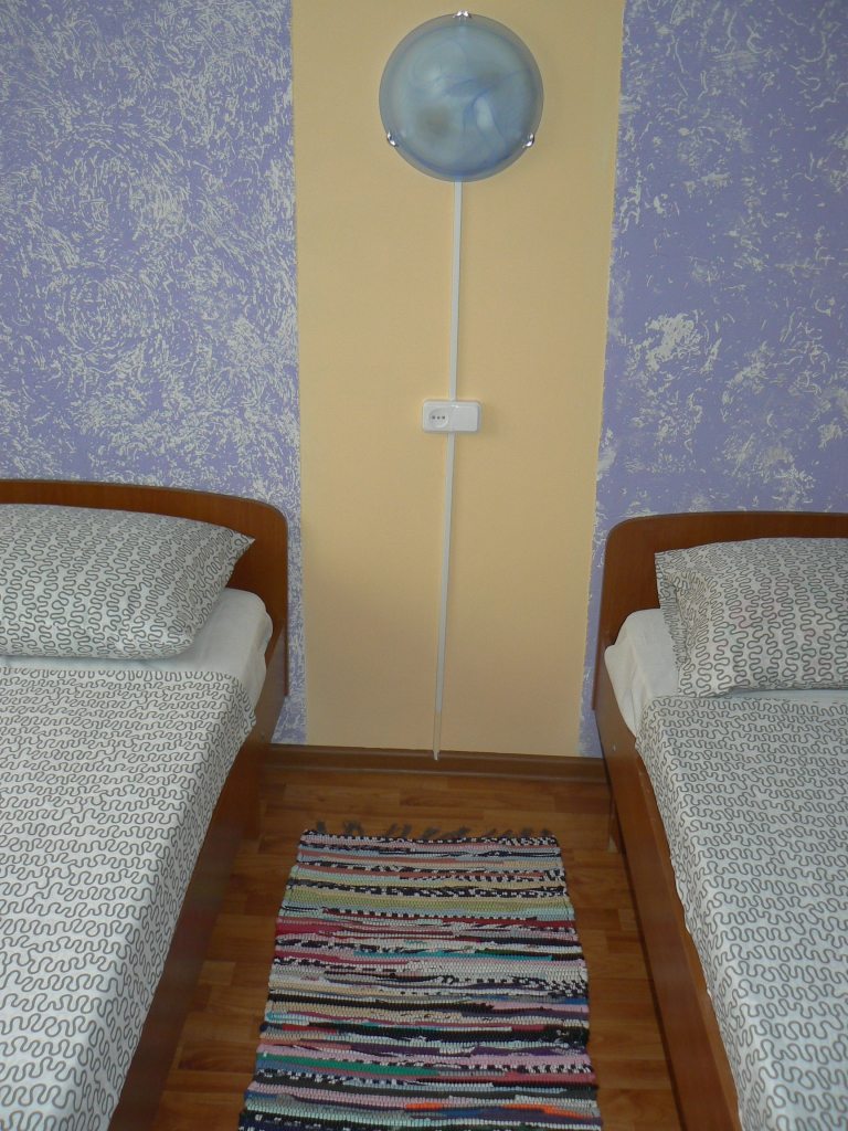 Двухместный (Бюджетный, Twin) гостиницы-хостела Пять звезд, Саратов