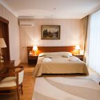 Номер с двуспальной кроватью в гостинице Интурист, Ставрополь