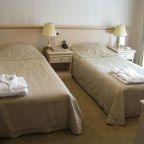 Номер с двумя кроватями в гостинице Интурист, Ставрополь