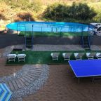 Открытый бассейн на территории базы отдыха «Зеленый берег»