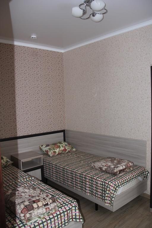 Двухместный (Улучшенный двухместный номер с 1 кроватью или 2 отдельными кроватями) гостевого дома Романтика, Джемете