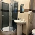 Семейный (Большой номер с двуспальной кроватью и диванами), Boho Center Nevsky Hotel