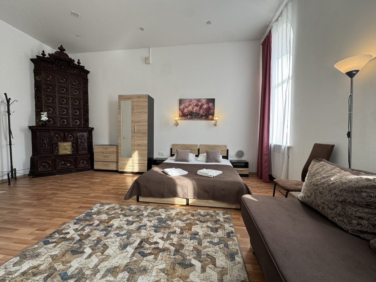 Семейный (С двуспальной кроватью, диваном и кухней), Boho Center Nevsky Hotel