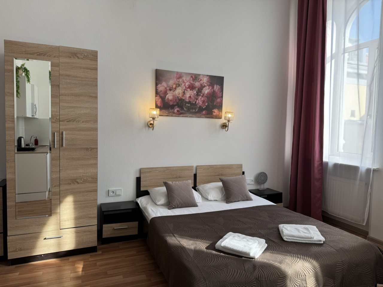 Семейный (С двуспальной кроватью, диваном и кухней), Boho Center Nevsky Hotel