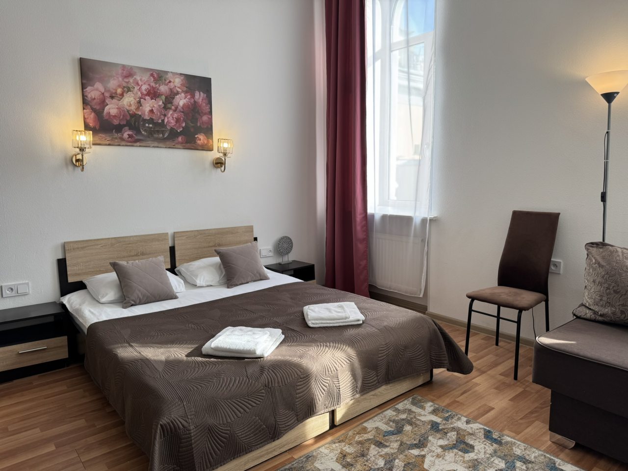 Семейный (С двуспальной кроватью, диваном и кухней), Boho Center Nevsky Hotel