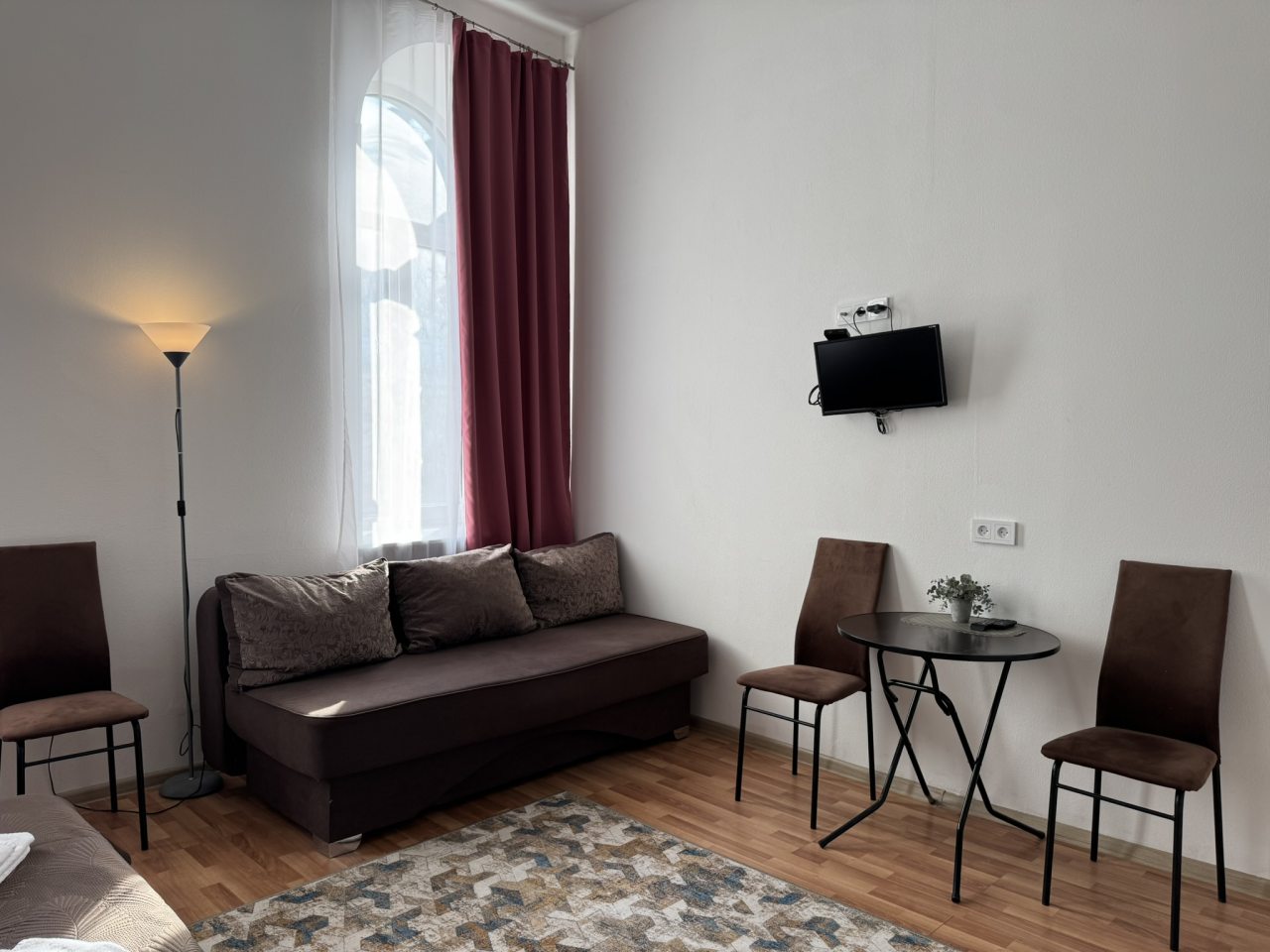 Семейный (С двуспальной кроватью, диваном и кухней), Boho Center Nevsky Hotel