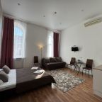 Семейный (С двуспальной кроватью, диваном и кухней), Boho Center Nevsky Hotel