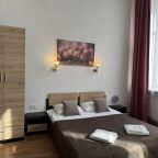 Семейный (С двуспальной кроватью, диваном и кухней), Boho Center Nevsky Hotel