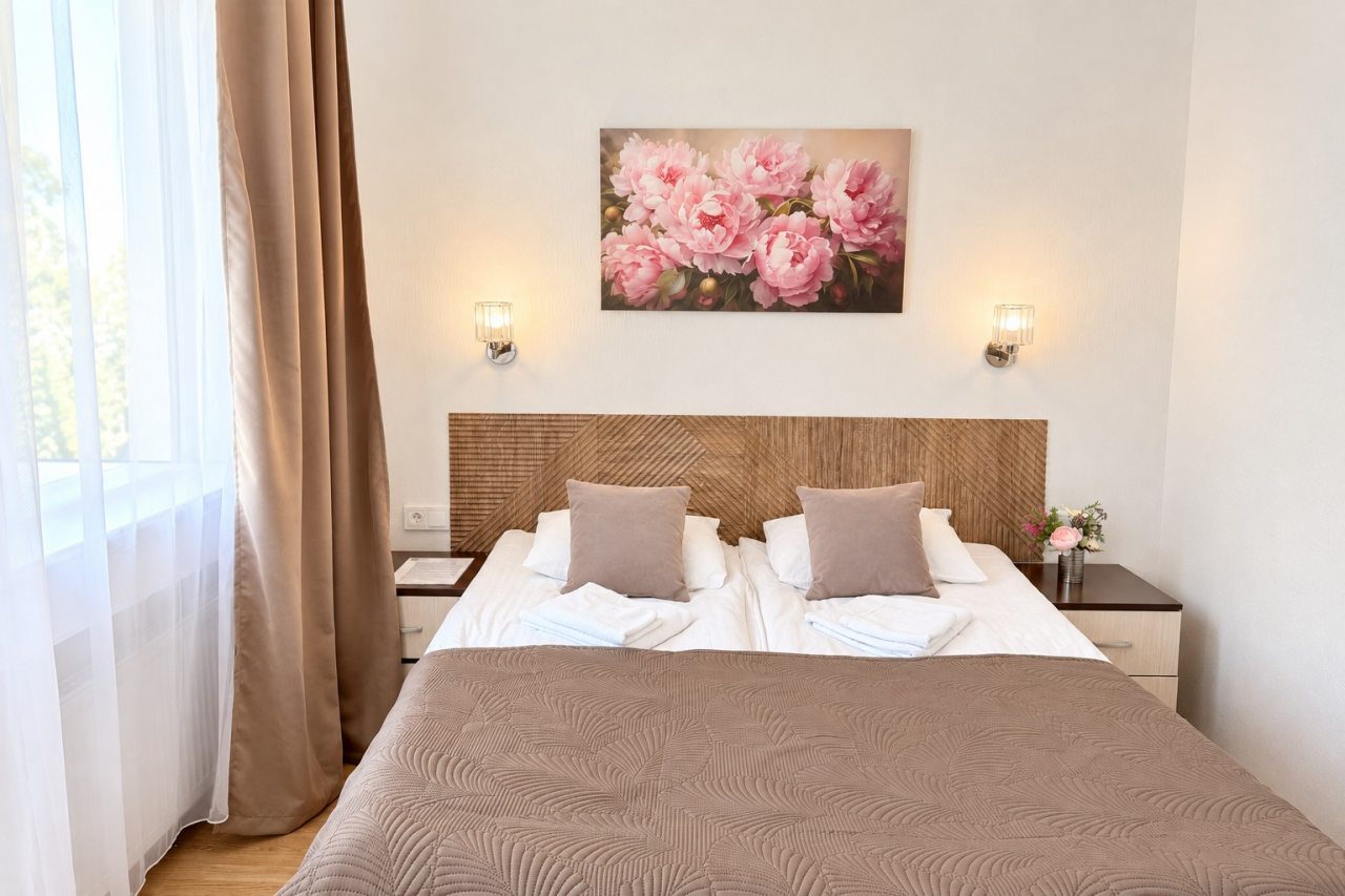Трехместный (С двуспальной кроватью и диваном), Boho Center Nevsky Hotel