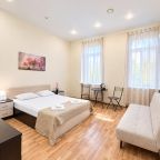 Трехместный (С двуспальной кроватью и диваном), Boho Center Nevsky Hotel