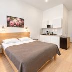Семейный (С двуспальной кроватью, диваном и кухней), Boho Center Nevsky Hotel
