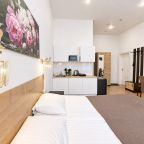 Семейный (С двуспальной кроватью, диваном и кухней), Boho Center Nevsky Hotel