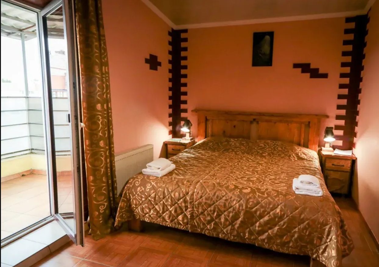 Двухместный (Улучшенный номер с балконом), Отель Номера в Пушкине