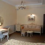 Люкс (VIP 1 комната), Санаторно-гостиничный комплекс ШАТО у реки