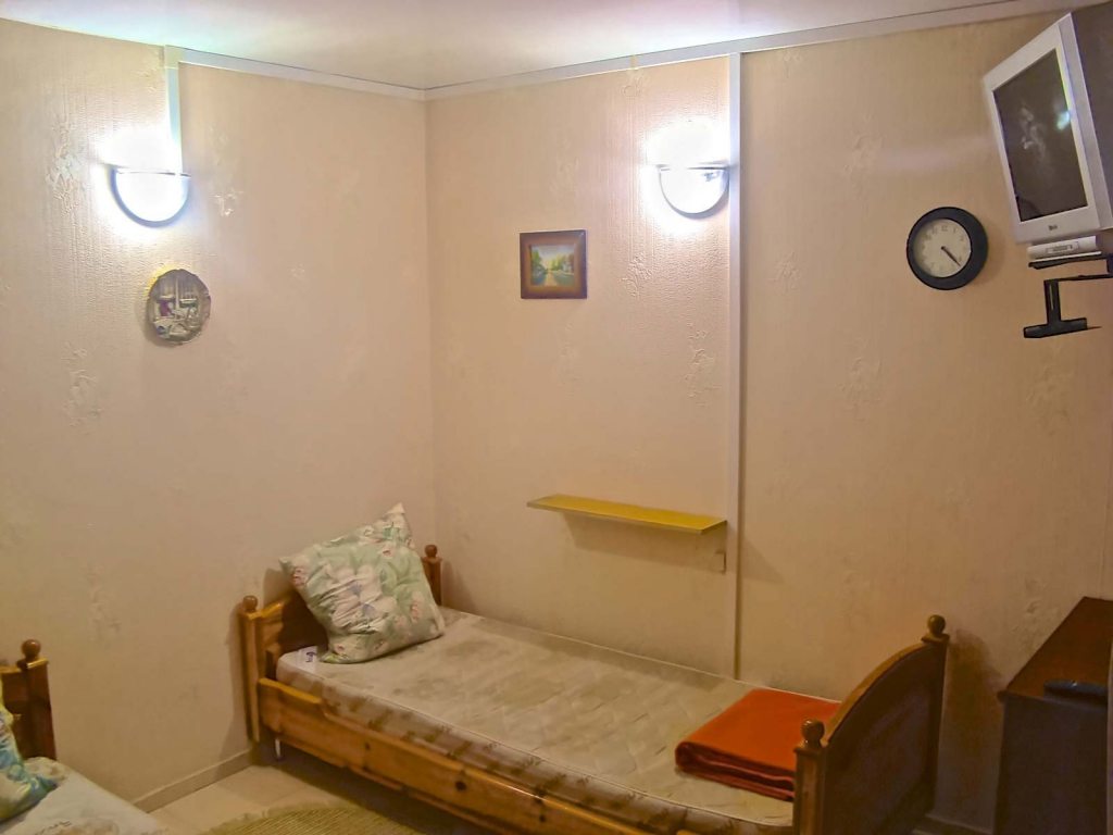 Двухместный (Стандартный с 2 односпальными кроватями) мини-гостиницы Бердянская 56, Ейск