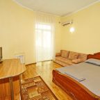 Семейный (С балконом), Отель Ольгинка