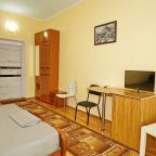 Семейный (С балконом), Отель Ольгинка