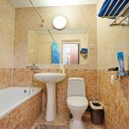 Улучшенный (Номер 3-х местный с балконом), Отель Ольгинка