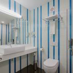 Ванная комната в номере гостиницы Дом Отель Neo, Красноярск 