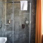 Двухместный (Комфорт с 1 большой кроватью), Центр Отель