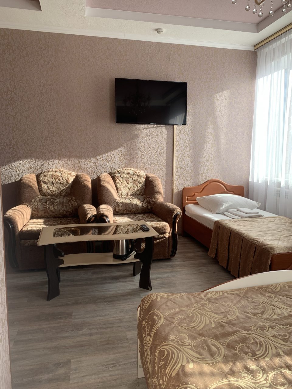 Полулюкс (Стандарт BIG), Гостевой дом Династия