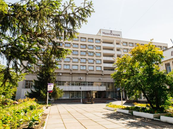 Гостиница Молодежная, Омск